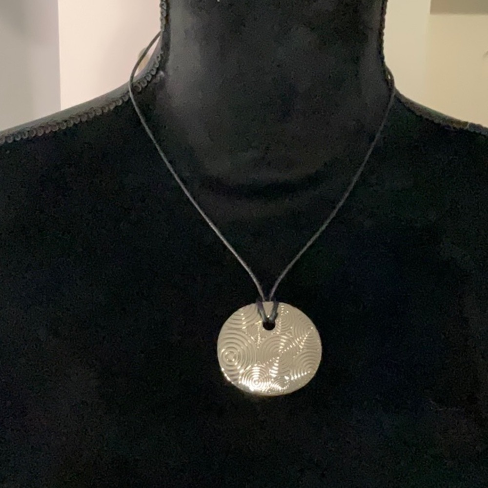 Lia Sophia Silver and Black Statement Necklace - Picture 10 of 11